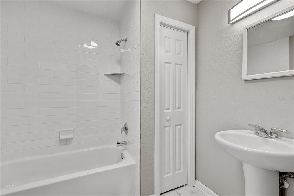 9030 Blind Pass Road, Unit C9 St. Petersburg, FL 33706 - Photo 17 of 33