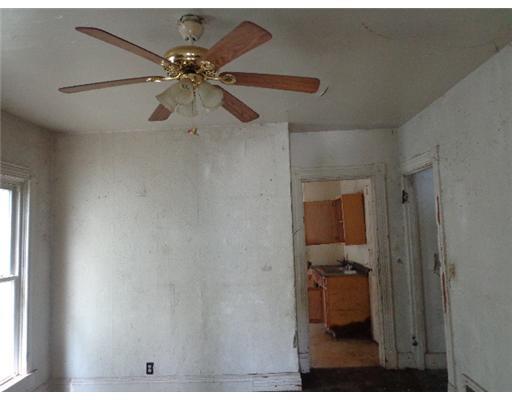 1610 Edwards Avenue Springfield, OH 45503 - Photo 2 of 8