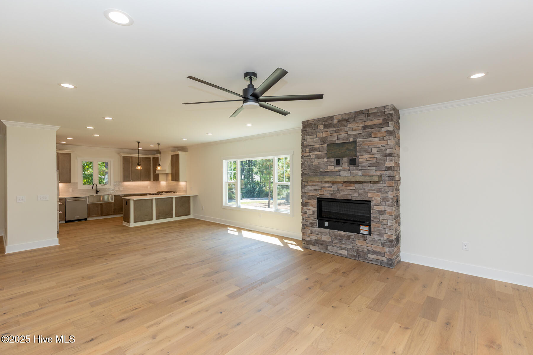 103 Pittman Road West End, NC 27376 - Photo 11 of 52 living-dining5