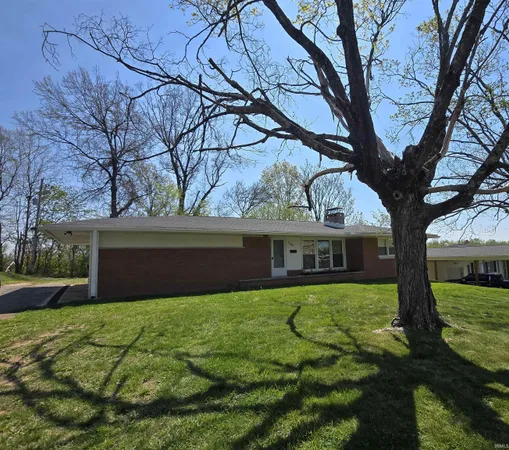 $230,000 | 1500 South Bosse Avenue, Evansville, IN 47712
