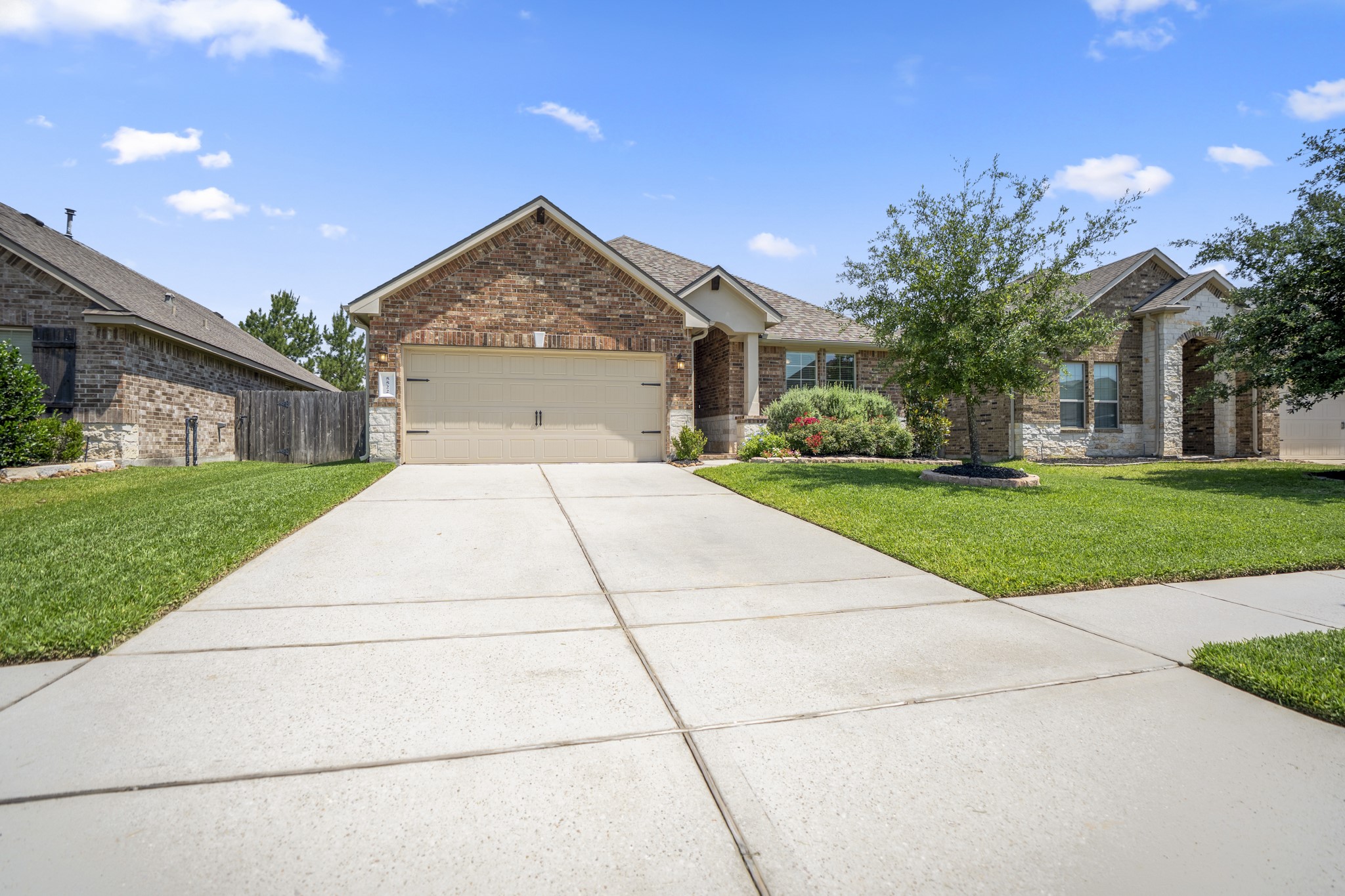 5522 Glenfield Spring Lane Spring, TX 77389 - Photo 29 of 46 Equipped with a double wide driveway and plenty of parking space