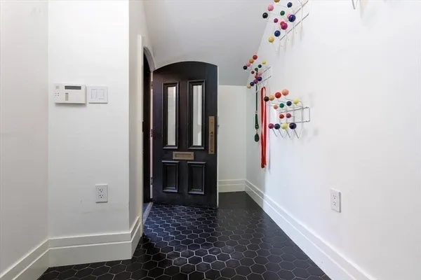 $8,995,000 | 158 West Canton Street, Boston, MA 02118