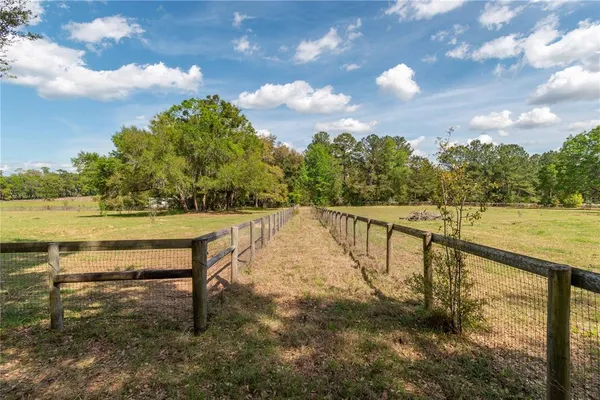 $475,000 | 6124 Northwest 160th Street, Reddick, FL 32686