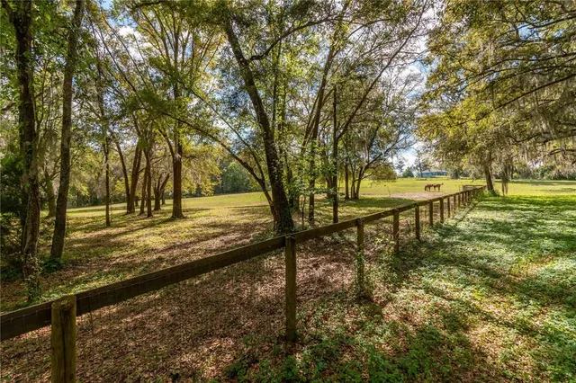 $600,000 | 6124 Northwest 160th Street, Reddick, FL 32686