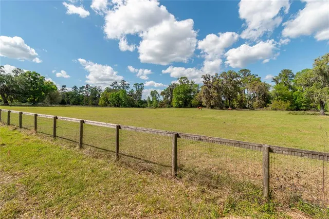 $600,000 | 6124 Northwest 160th Street, Reddick, FL 32686