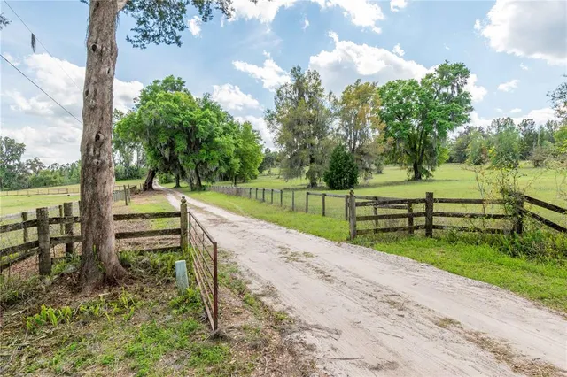 $600,000 | 6124 Northwest 160th Street, Reddick, FL 32686