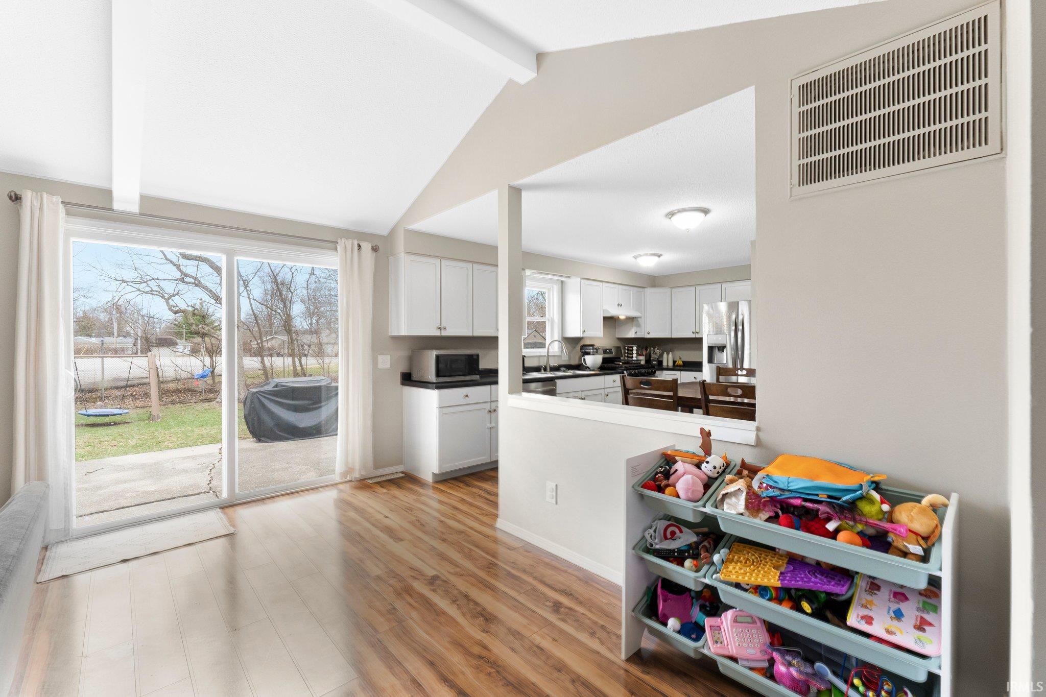 7001 Salge Drive Fort Wayne, IN 46835 - Photo 12 of 36