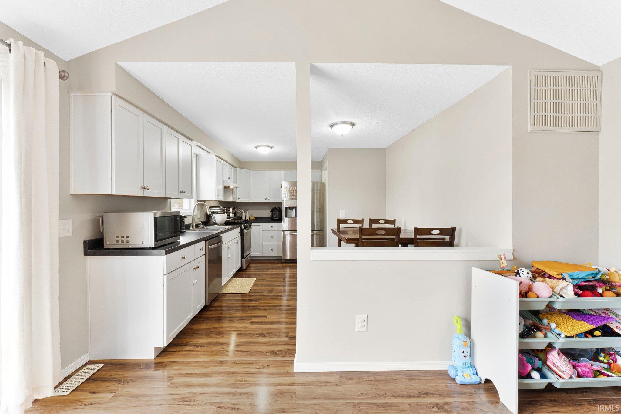 7001 Salge Drive Fort Wayne, IN 46835 - Photo 14 of 36