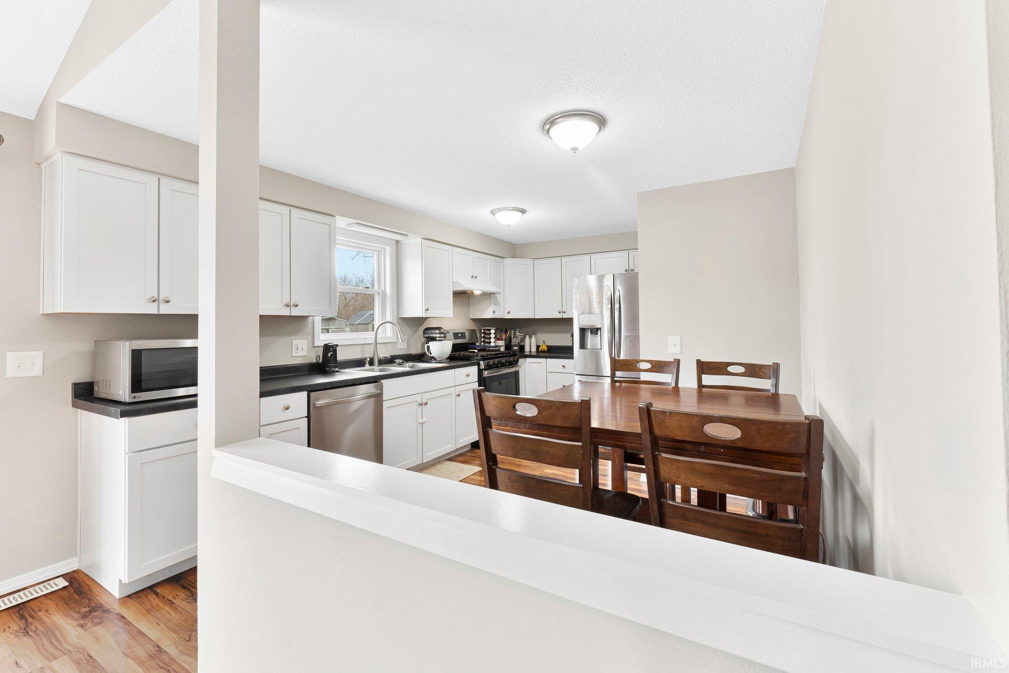 7001 Salge Drive Fort Wayne, IN 46835 - Photo 15 of 36