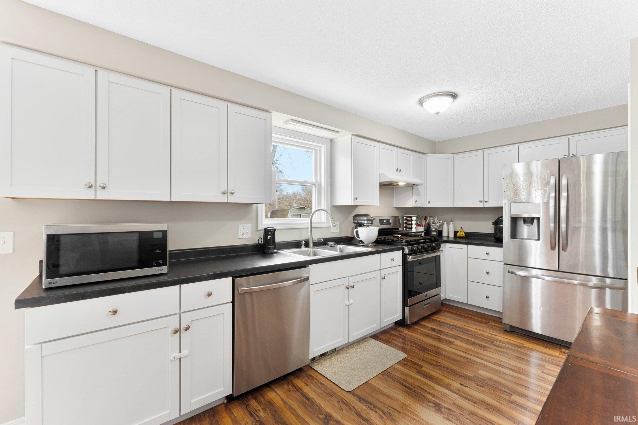 7001 Salge Drive Fort Wayne, IN 46835 - Photo 17 of 36