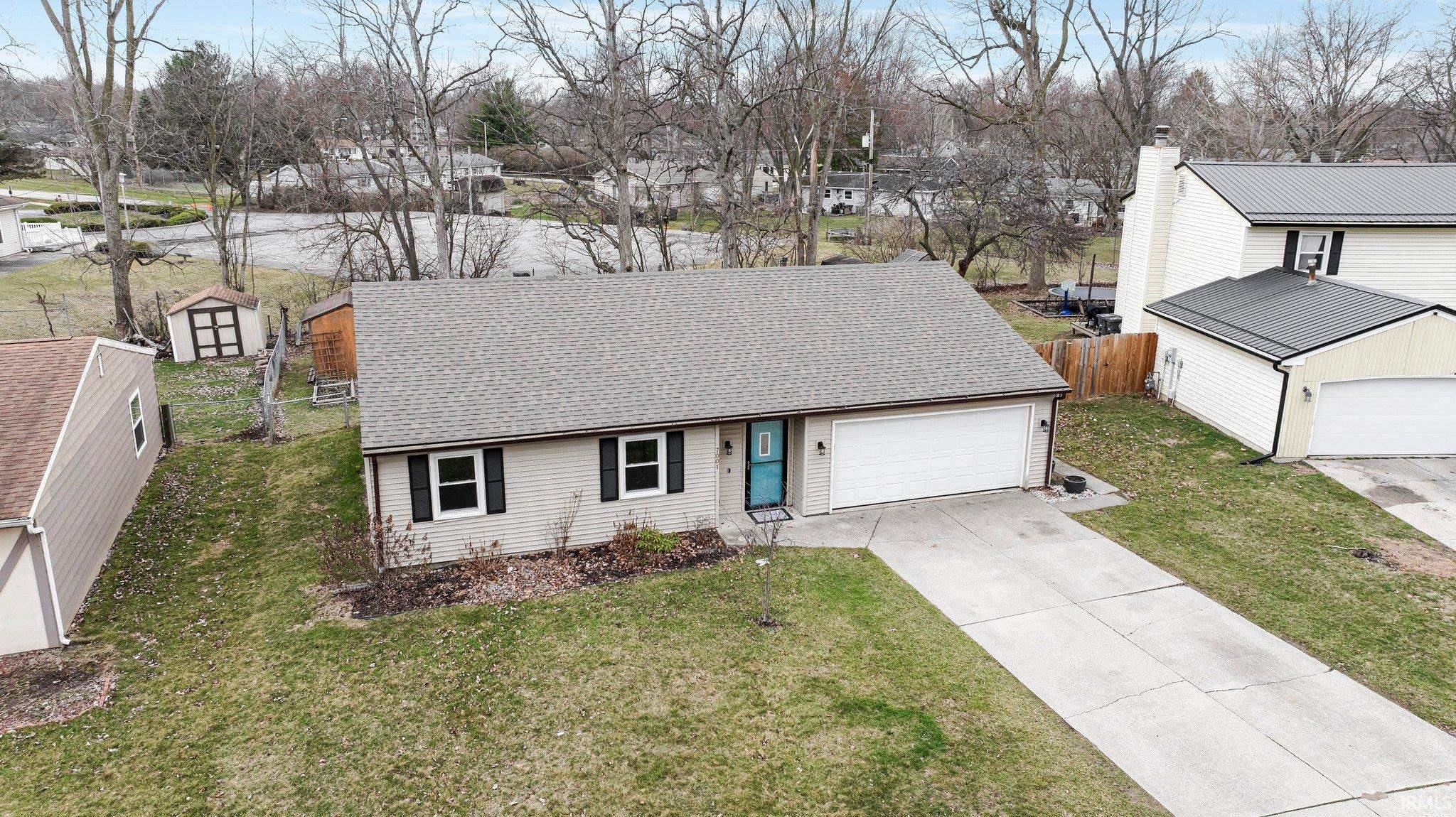 7001 Salge Drive Fort Wayne, IN 46835 - Photo 4 of 36