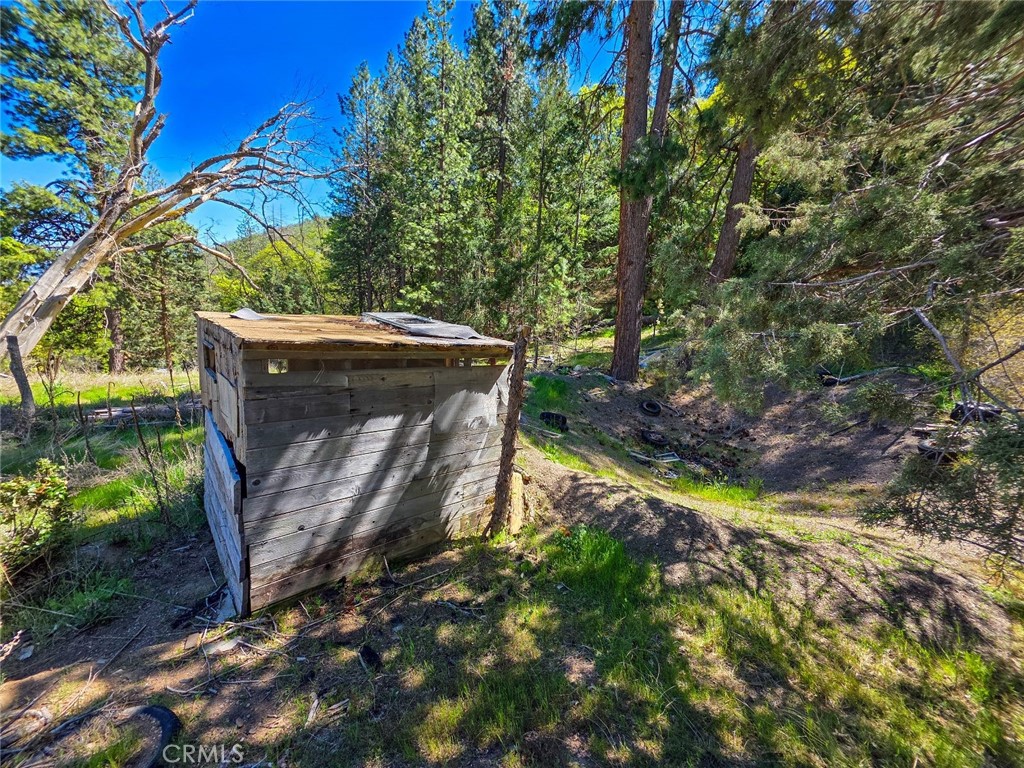 40 Scarface Road Gazelle, CA 96034 - Photo 36 of 52 a view of outdoor space and yard
