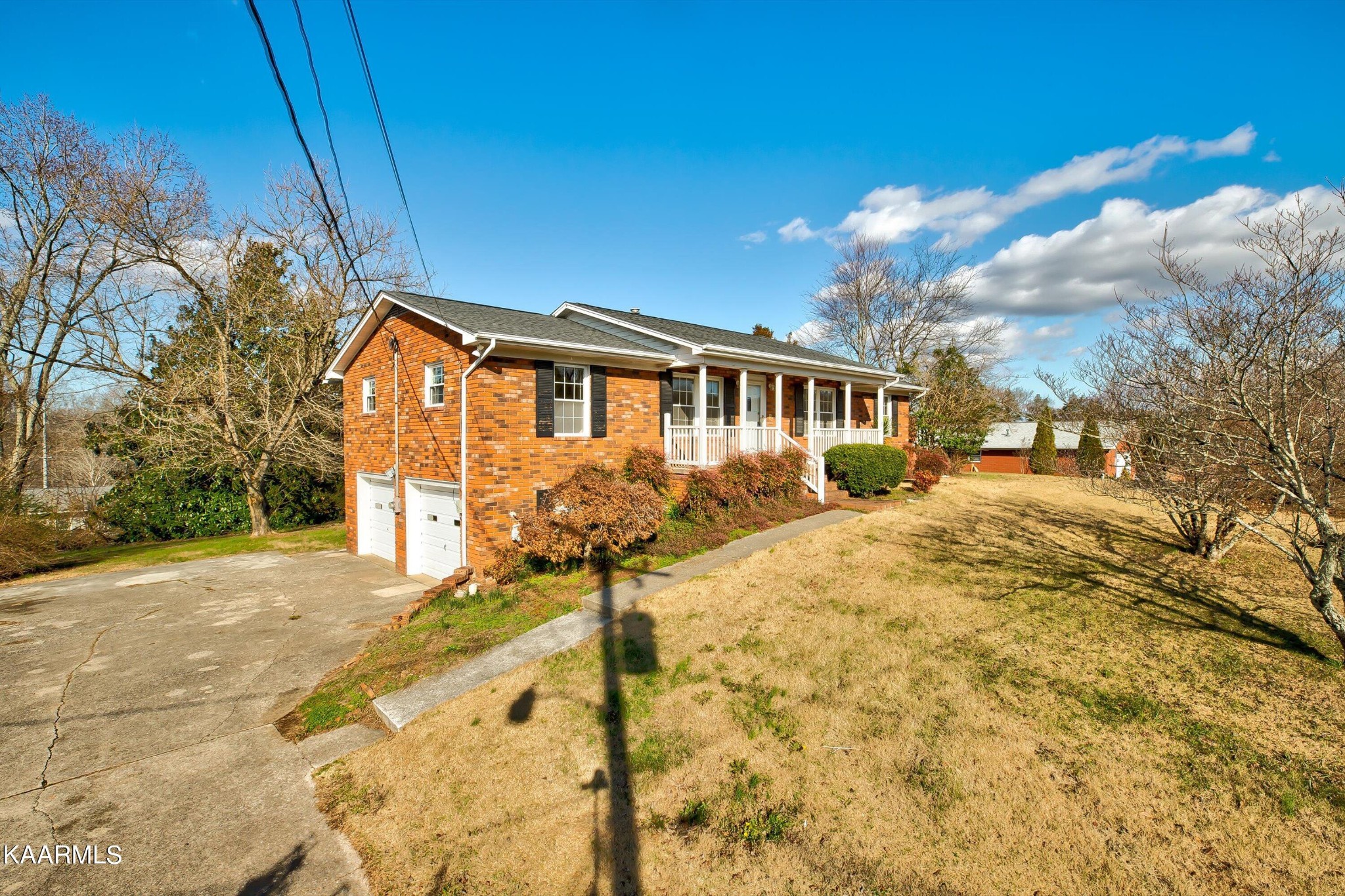 3613 Trevi Road Northeast Knoxville, TN 37918 - Photo 3 of 22 Gallery Image 3