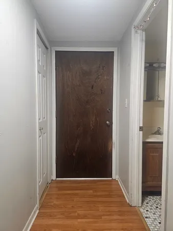 $217,000 | 12 Parkside Court, Unit 10, Vernon Hills, IL 60061