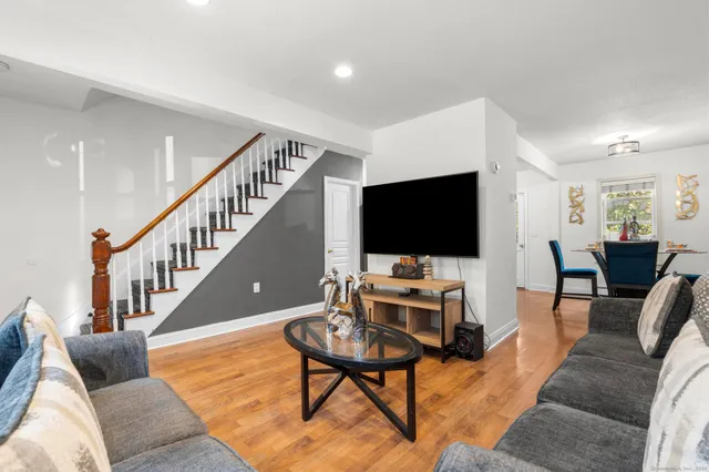 $399,000 | 18 Brown Avenue, Unit 22, Stamford, CT 06902