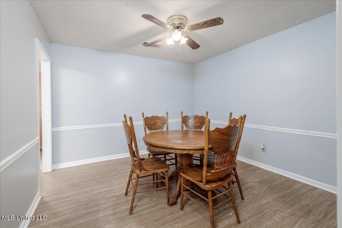1358 David Road Coldwater, MS 38618 - Photo 11 of 28 14-dining room