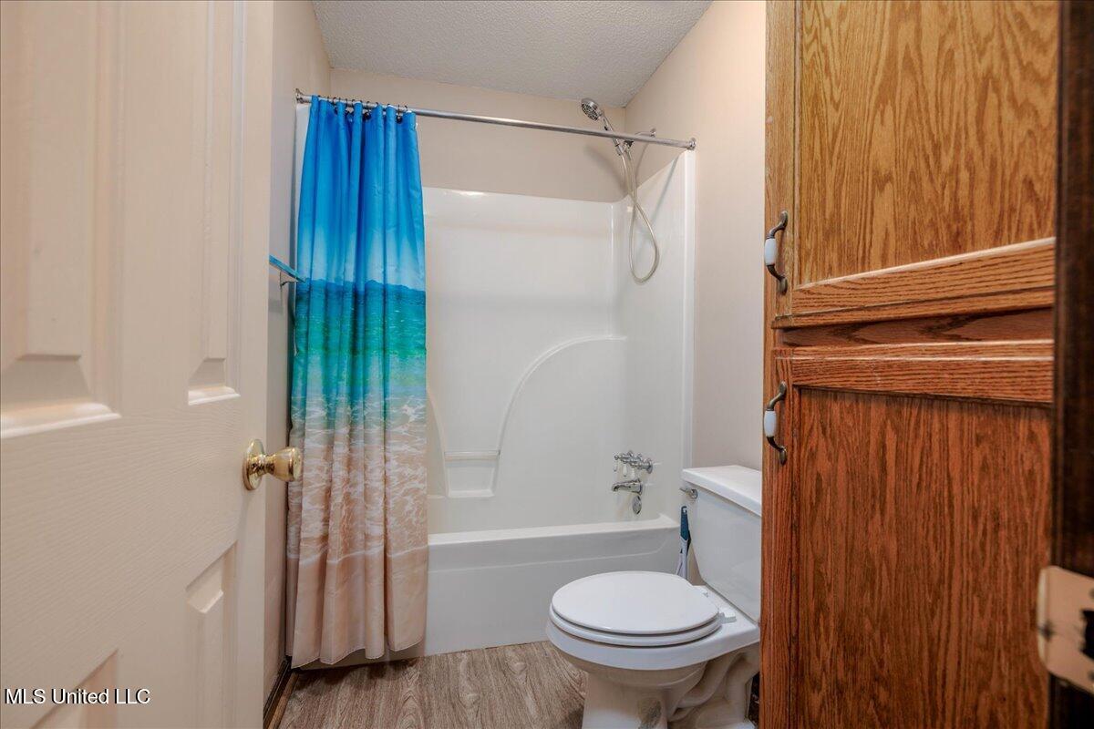 1358 David Road Coldwater, MS 38618 - Photo 16 of 28 19-Primary Bath