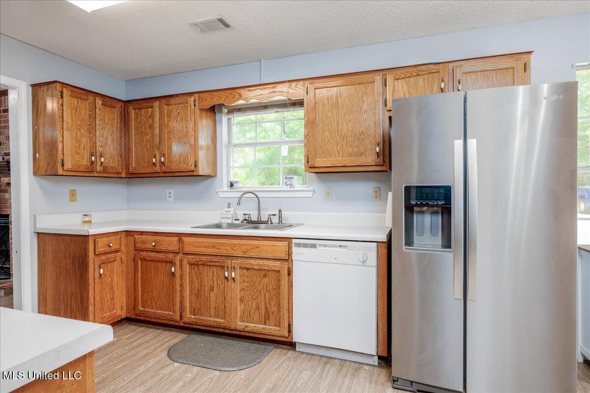 1358 David Road Coldwater, MS 38618 - Photo 9 of 28 11-Kitchen