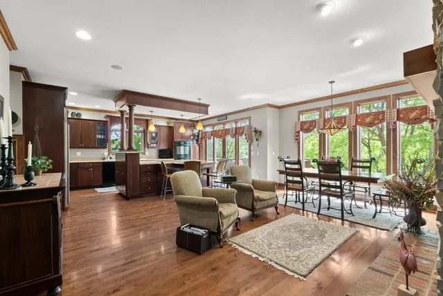 $1,799,000 | 1595 River Shore Drive, Hastings, MN 55033