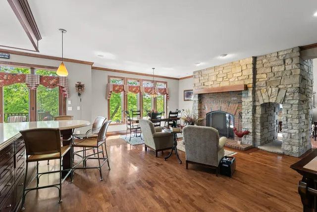 $1,799,000 | 1595 River Shore Drive, Hastings, MN 55033