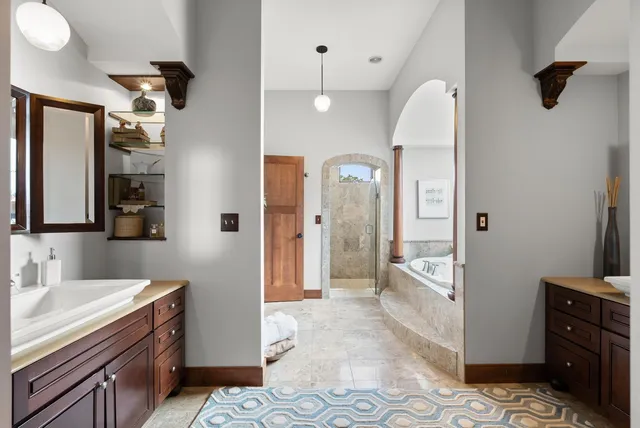 $1,799,000 | 1595 River Shore Drive, Hastings, MN 55033