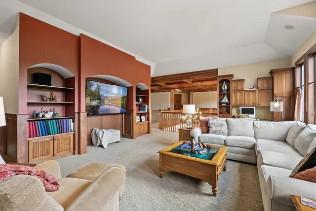 $1,799,000 | 1595 River Shore Drive, Hastings, MN 55033