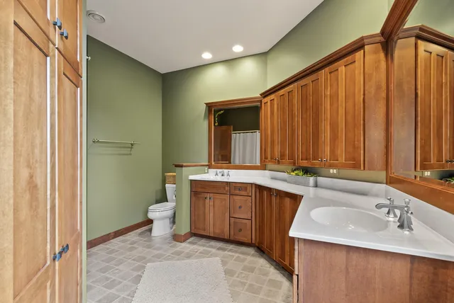 $1,799,000 | 1595 River Shore Drive, Hastings, MN 55033