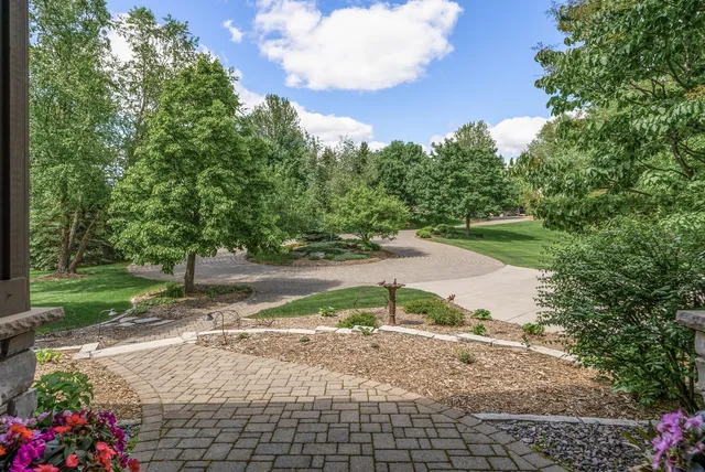 $1,799,000 | 1595 River Shore Drive, Hastings, MN 55033