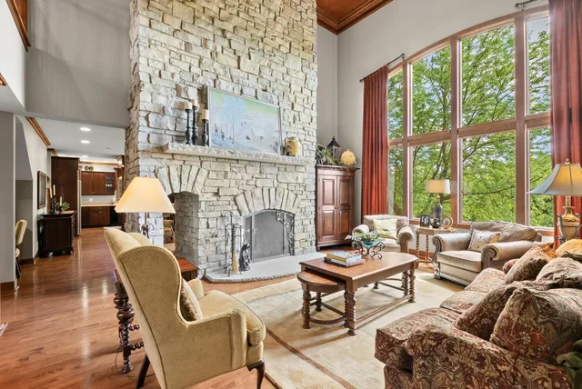 $1,799,000 | 1595 River Shore Drive, Hastings, MN 55033