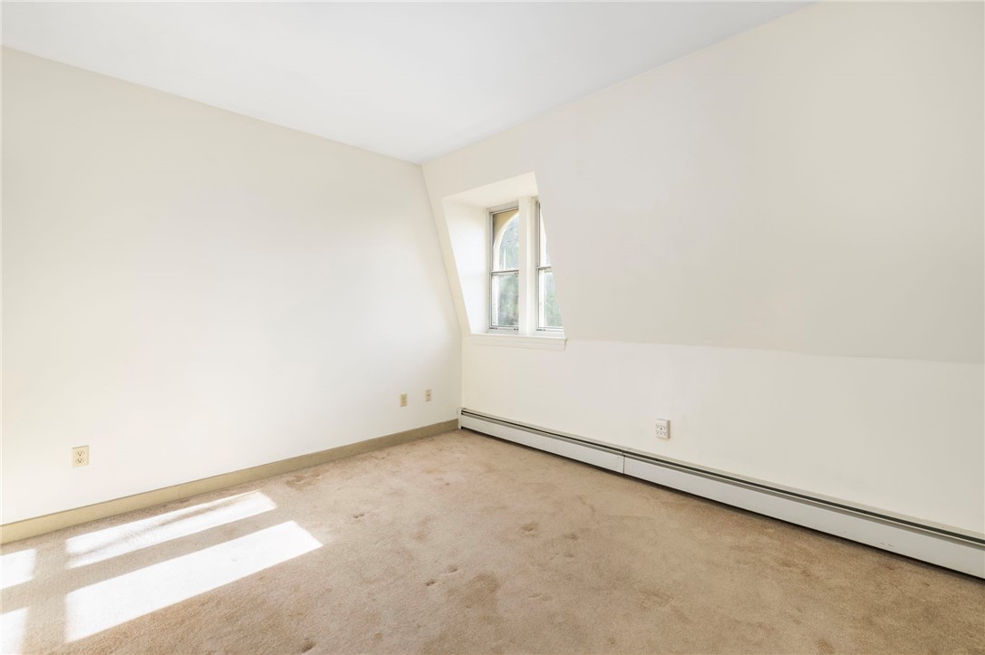 66 Webster Street, Unit 9 Newport, RI 02840 - Photo 18 of 36