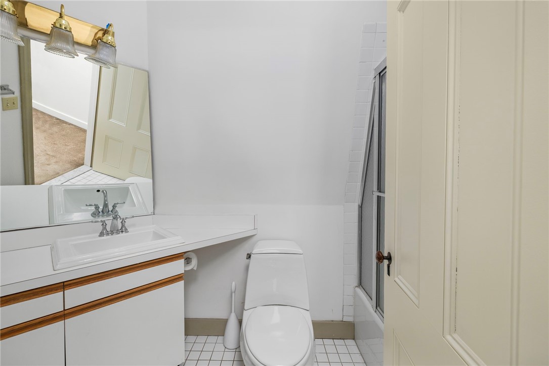 66 Webster Street, Unit 9 Newport, RI 02840 - Photo 27 of 36