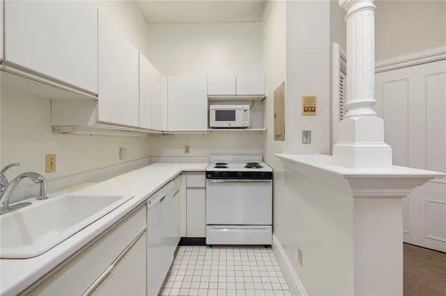 $749,000 | 66 Webster Street, Unit 9, Newport, RI 02840