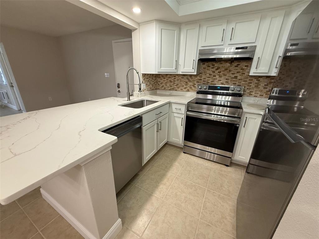 4754 Marine Parkway, Unit 102I New Port Richey, FL 34652 - Photo 2 of 21