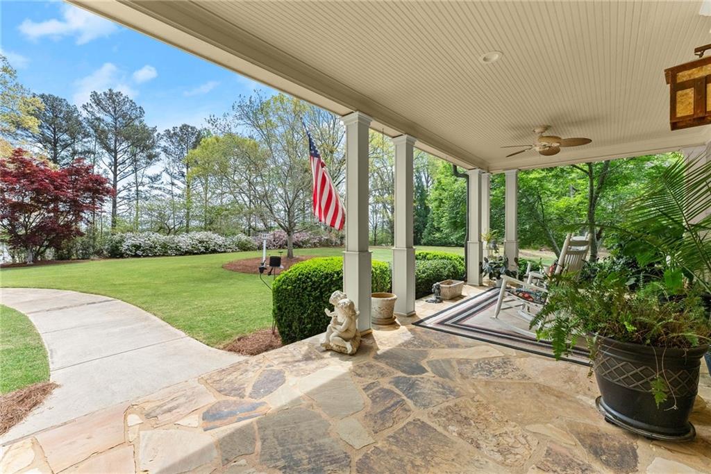 594 Peachtree Road Hoschton, GA 30548 - Photo 15 of 96