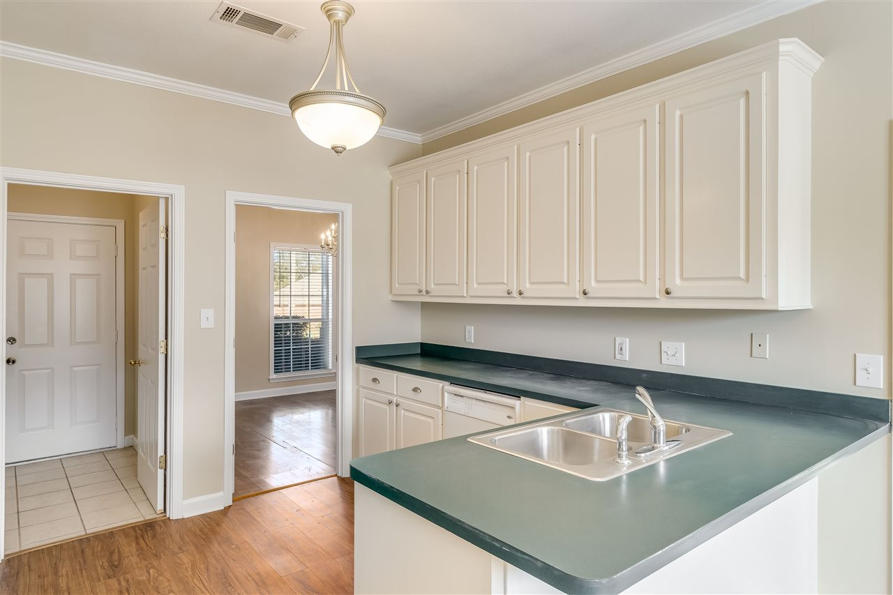 222 Azalea Court Brandon, MS 39047 - Photo 9 of 27 Photo 9