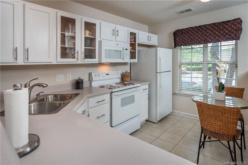 118 Rhett Court, Unit 305/ 118 Fort Mill, SC 29715 - Photo 4 of 20 Gallery Image 4
