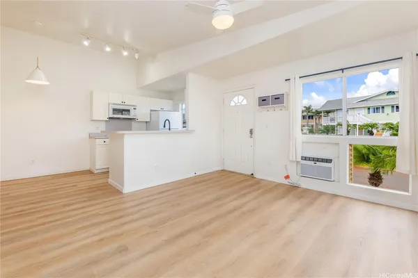$500,000 | 94-510 Lumiaina Street, Unit T202, Waipahu, HI 96797