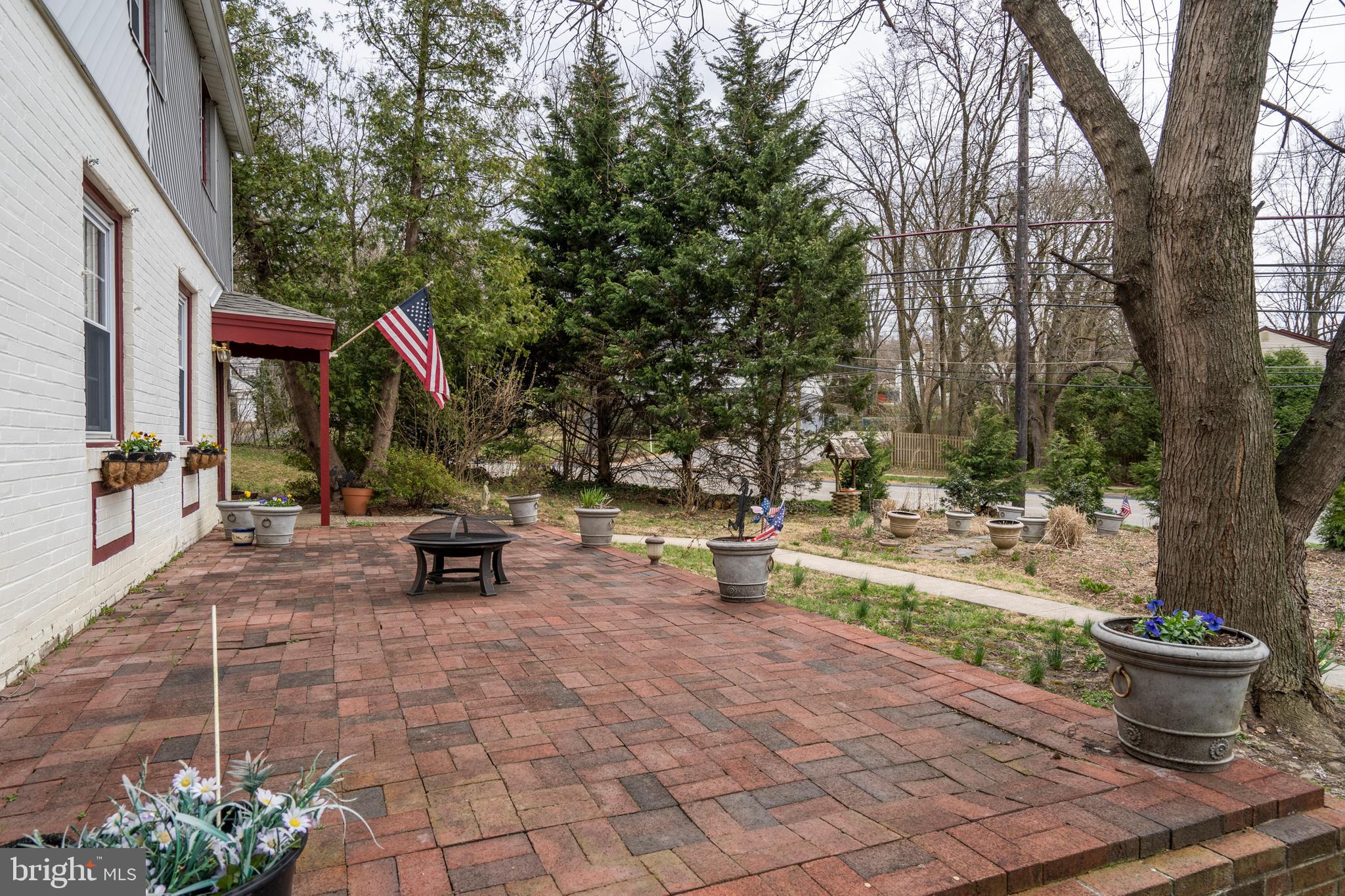 3000 Edmonds Road Lafayette Hill, PA 19444 - Photo 3 of 32 Close view of patio.