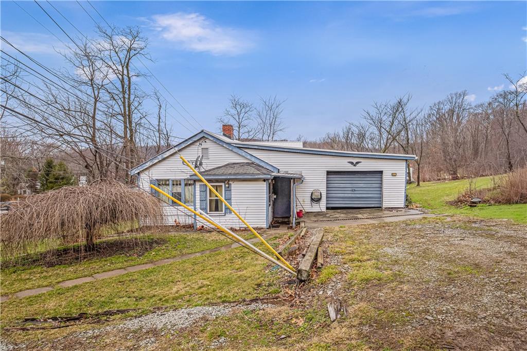 497 Three Mile Hill Mount Pleasant, PA 15666 - Photo 2 of 21