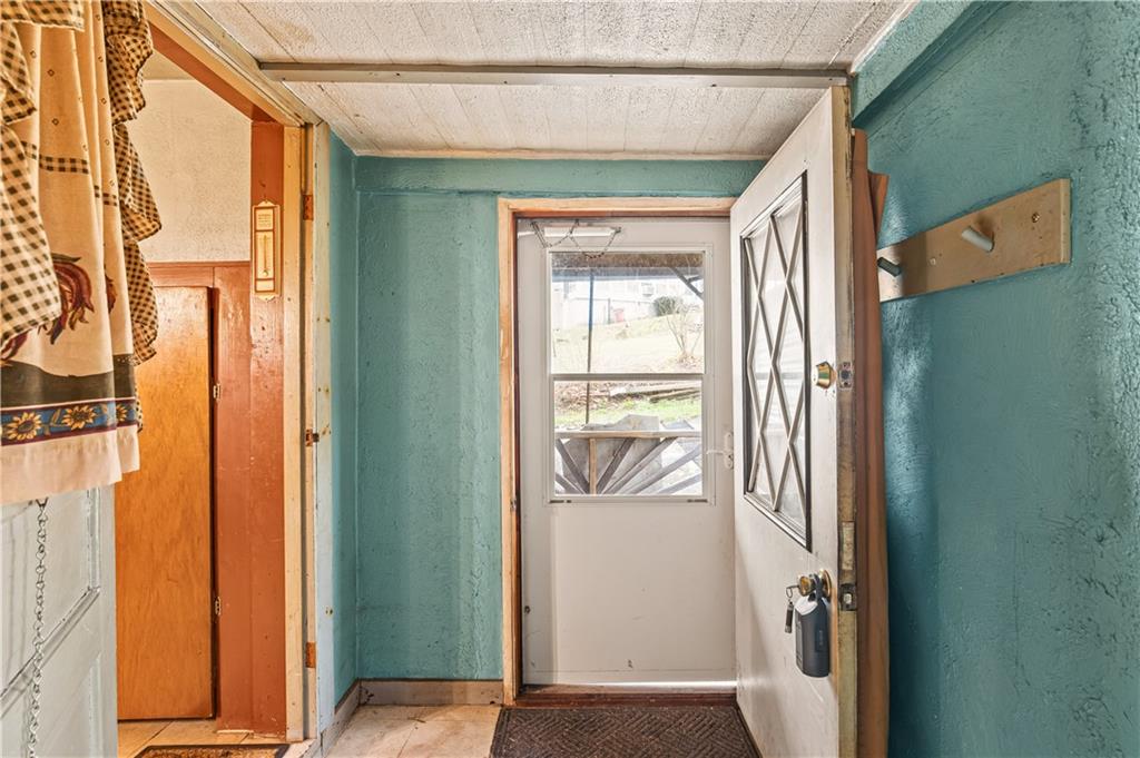497 Three Mile Hill Mount Pleasant, PA 15666 - Photo 5 of 21
