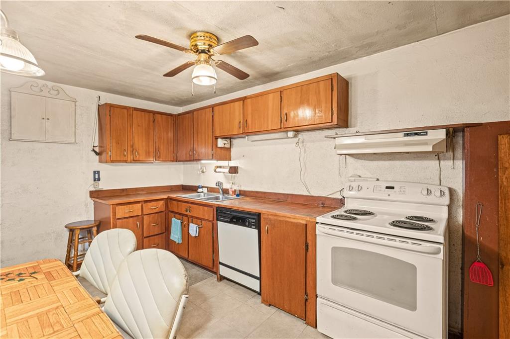 497 Three Mile Hill Mount Pleasant, PA 15666 - Photo 7 of 21