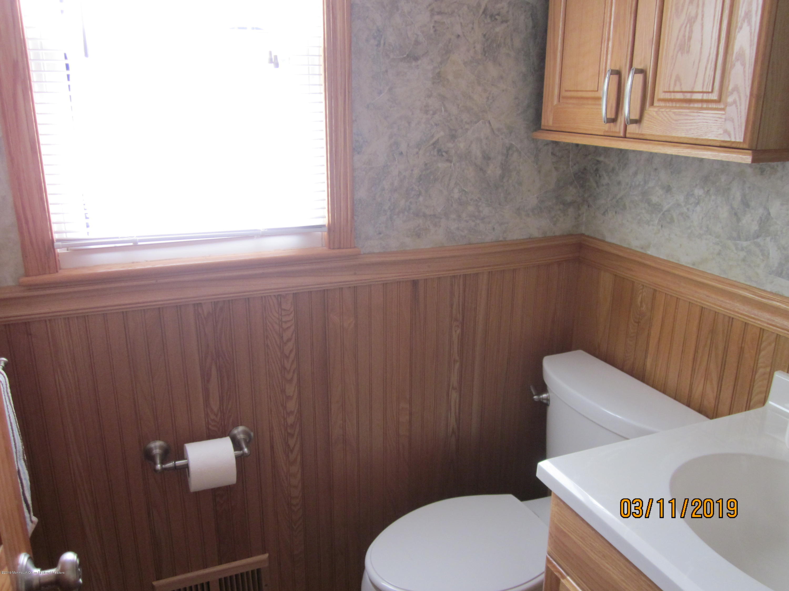82 Pineland Road Brick, NJ 08724 - Photo 14 of 34 a bathroom with a toilet
