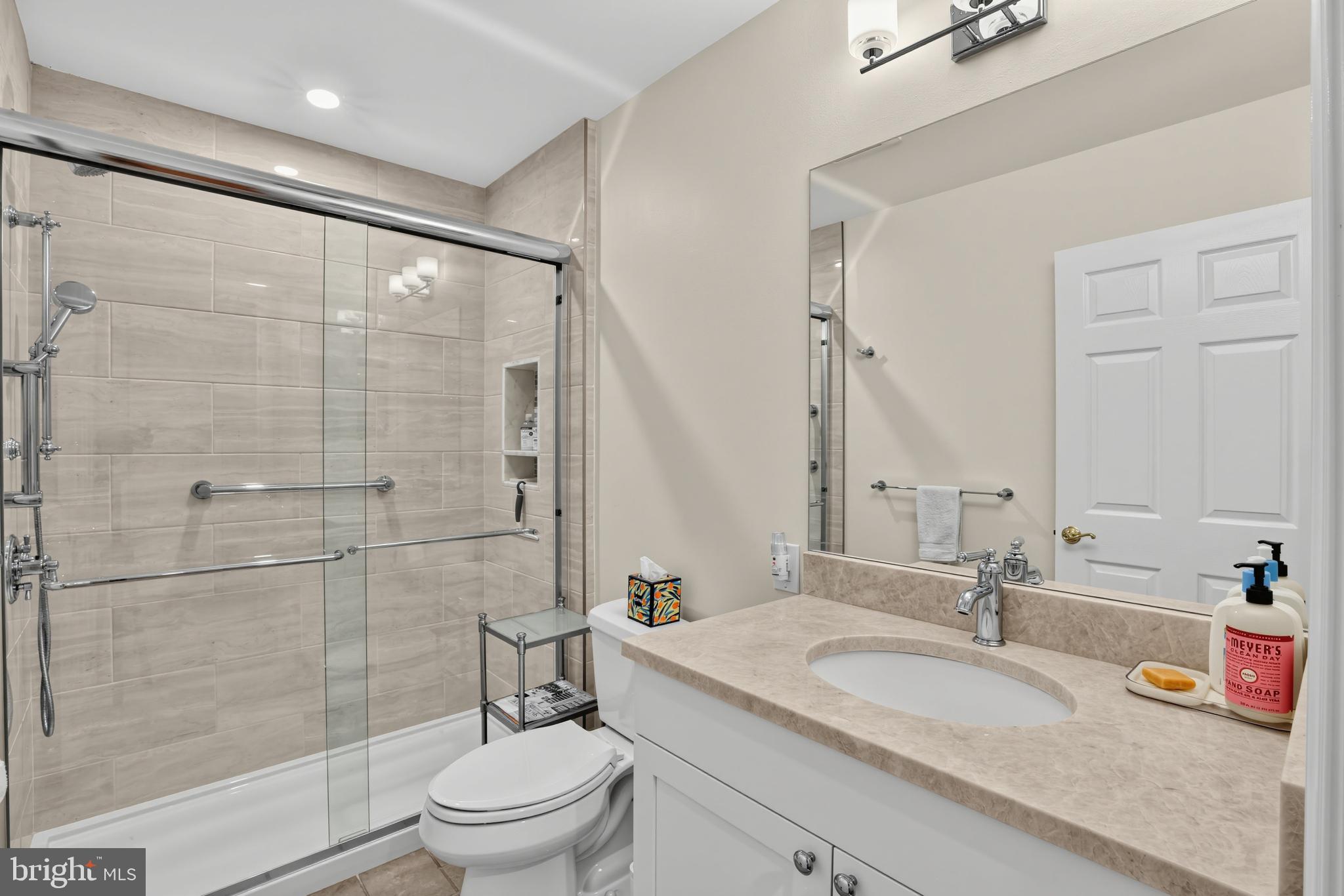 38 Hedge Row Road Princeton, NJ 08540 - Photo 20 of 25 Guest Bathroom
