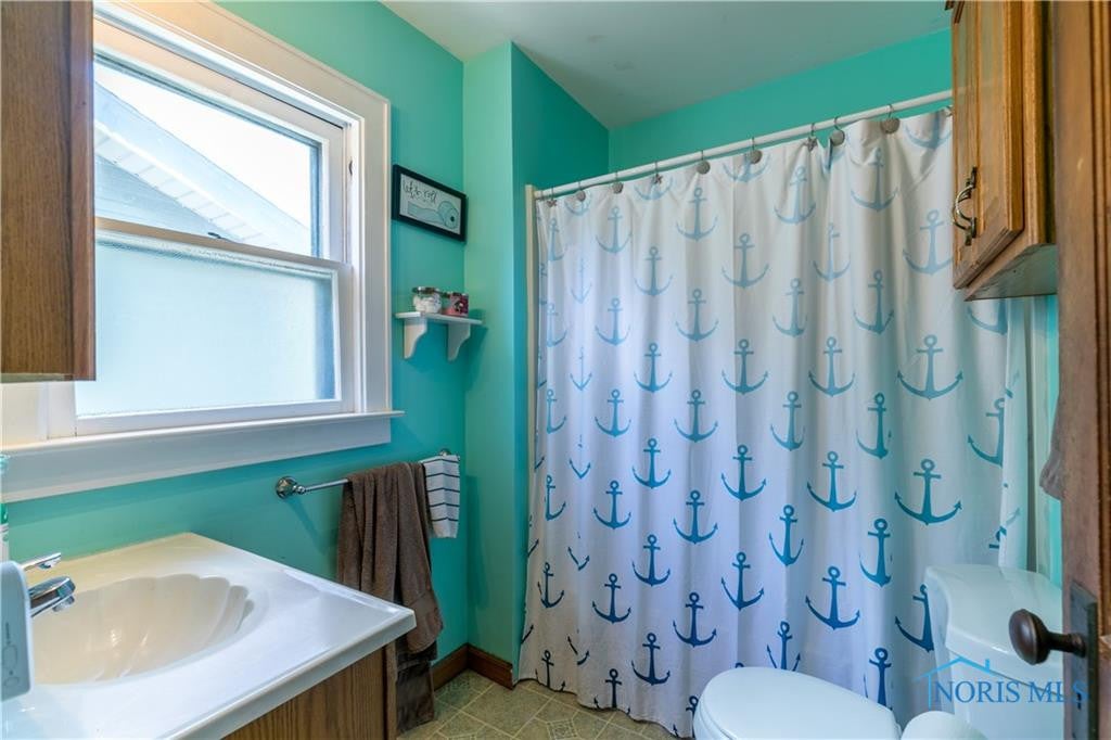 1940 Mansfield Road Toledo, OH 43613 - Photo 12 of 30 Gallery Image 12