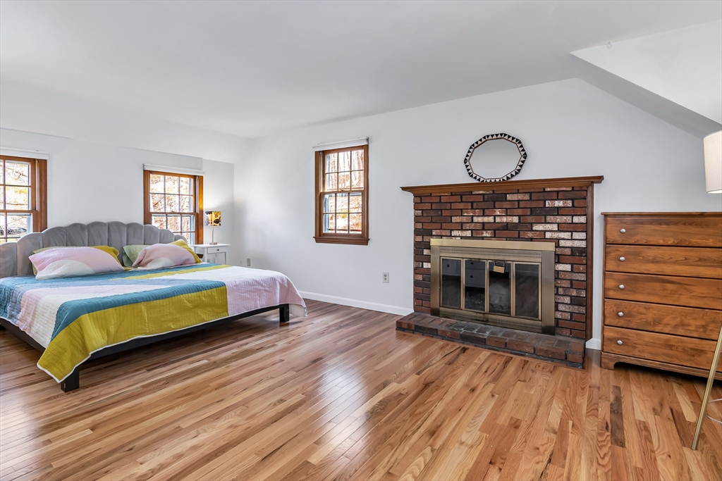 21 Heather Road Dracut, MA 01826 - Photo 13 of 40