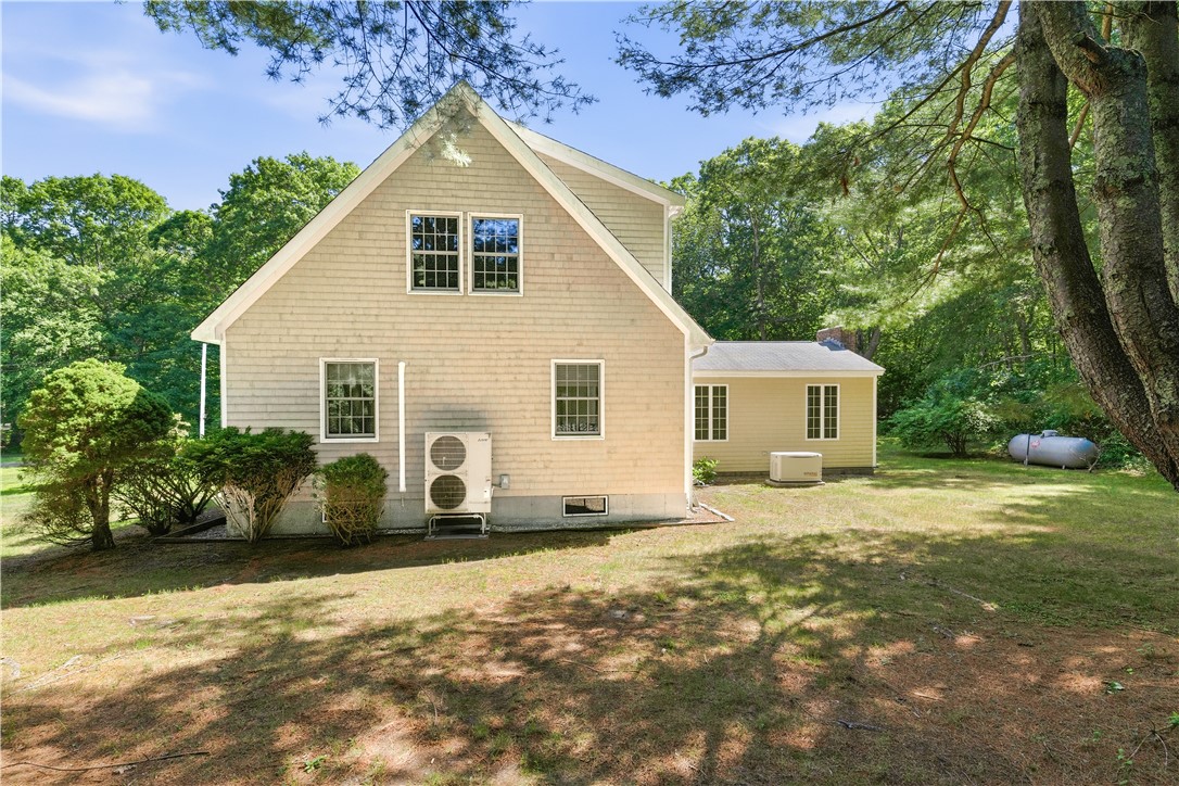 83 Stony Hollow Road Tiverton, RI 02878 - Photo 13 of 48