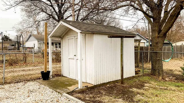 $115,000 | 305 East Augusta Avenue, Augusta, KS 67010