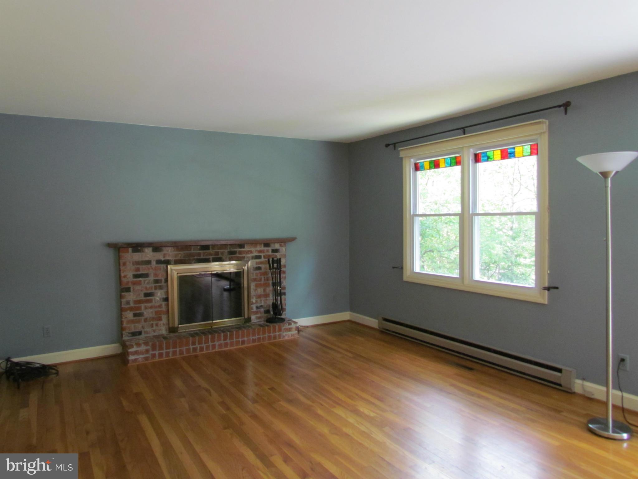 46389 Rue Purchase Road Lexington Park, MD 20653 - Photo 2 of 24 Living Room