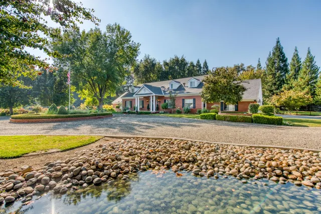 $1,400,000 | 12789 East Herndon Avenue, Clovis, CA 93619