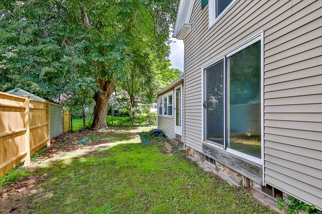 18 Englewood Road Gloucester, MA 01930 - Photo 4 of 21 Gallery Image 4